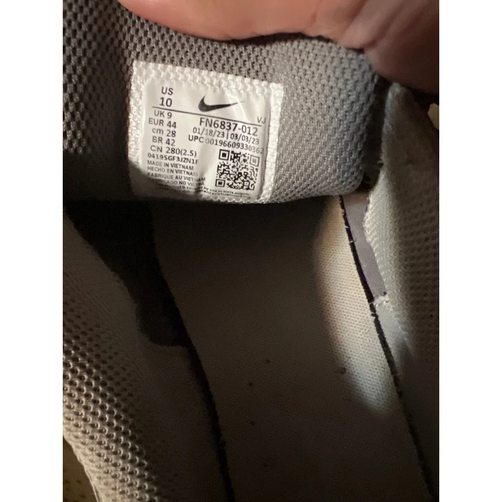 Nike size 10 P-6000 Premium 'Light Iron‎ Ore' FN6837-012